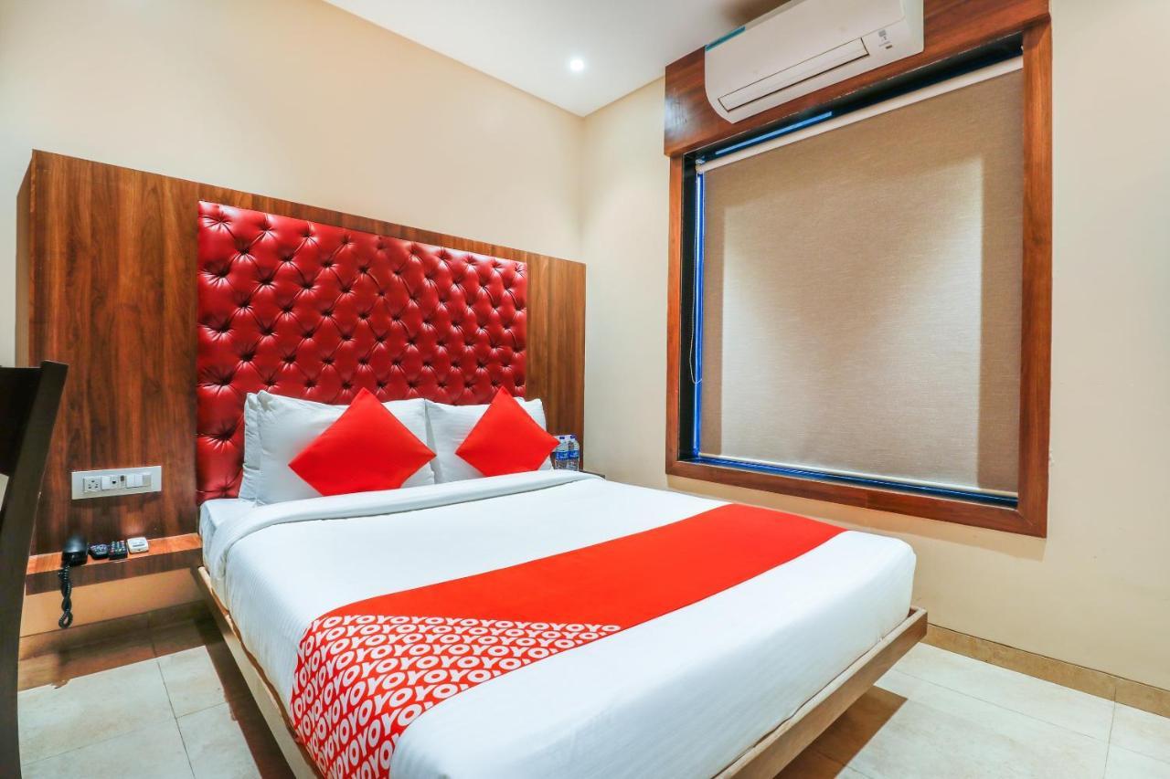 Vaccinated Staff - Oyo 70475 Hotel Sea Breeze Mumbai Exterior photo