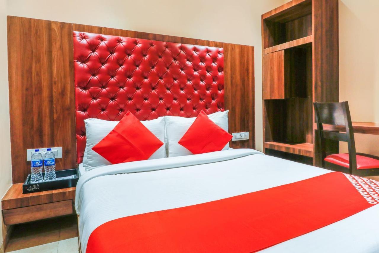 Vaccinated Staff - Oyo 70475 Hotel Sea Breeze Mumbai Exterior photo