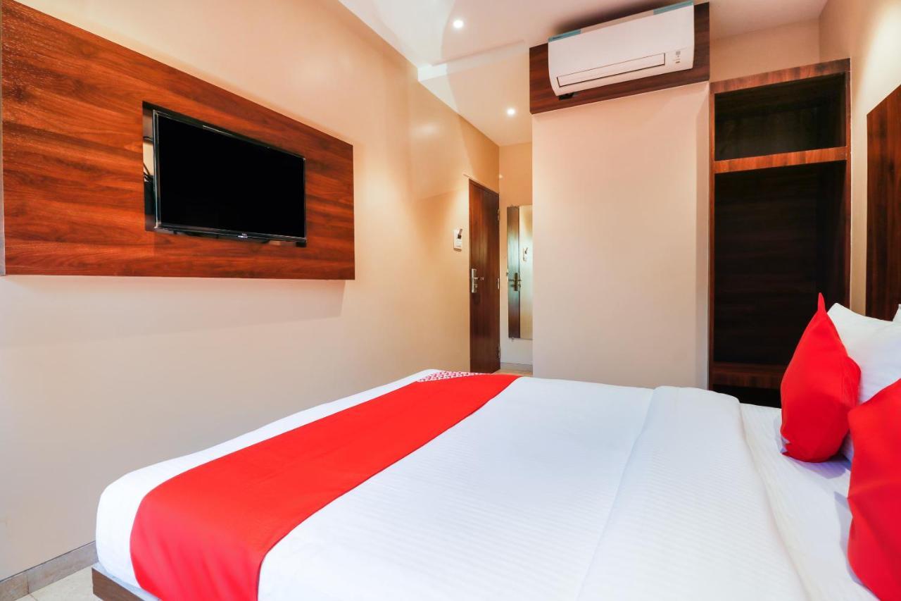 Vaccinated Staff - Oyo 70475 Hotel Sea Breeze Mumbai Exterior photo